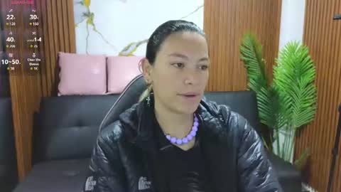 Snapshot of alonddra_tay chatting on June 2026 11:49:02 AM alonddra_tay online show from June 2026 11:49:02 AM