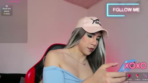 Hazel Bowie online show from February 2026 09:54:02 PM