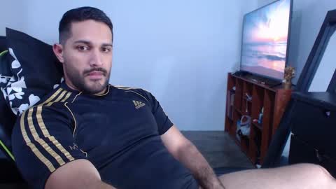 alonxoo online show from December 2024 03:24:01 AM