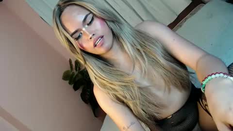 LEXY online show from January 2025 07:43:01 PM