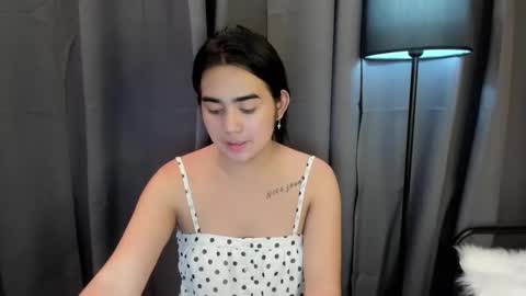 alovelydollnica online show from December 2024 03:25:02 AM