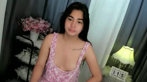 alovelydollnica online show from September 2025 12:43:01 AM