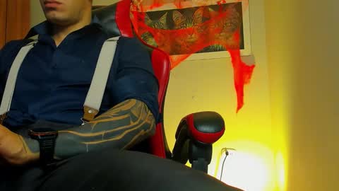 alpha_dominus_ online show from November 2025 04:37:01 AM