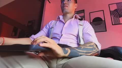 alpha_dominus_ online show from June 2026 03:40:01 AM