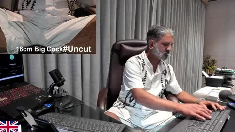 alpha_uk_boss online show from April 2026 11:19:01 AM