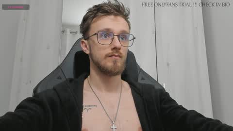 Snapshot of alphaboyfun chatting on January 2025 01:10:01 AM Andi online show from January 2025 01:10:01 AM