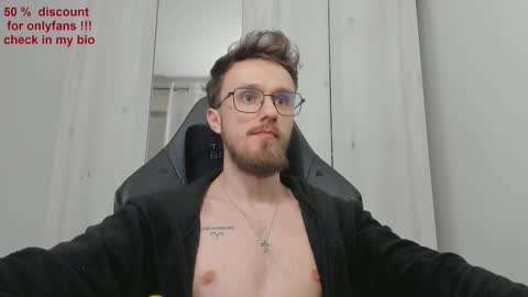 Snapshot of alphaboyfun chatting on January 2025 02:56:01 AM Andi online show from January 2025 02:56:01 AM