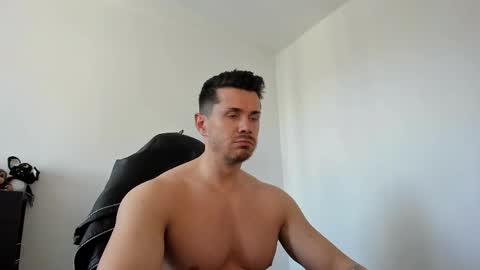 Snapshot of alphagodleatherking92 chatting on May 2026 12:35:02 PM LeatherMaster online show from May 2026 12:35:02 PM