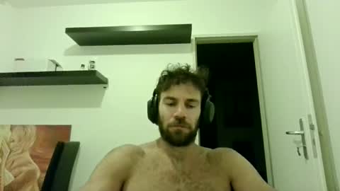 alphah_hunk online show from October 2025 06:29:01 PM