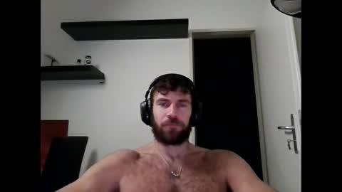 alphah_hunk online show from November 2025 09:28:01 PM