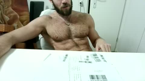alphah_hunk online show from November 2025 07:57:02 PM