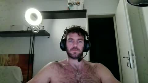 alphah_hunk online show from November 2025 08:44:01 PM