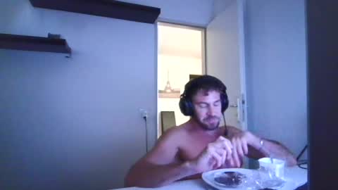 Snapshot of alphah_hunk chatting on July 2026 06:10:02 PM alphah_hunk online show from July 2026 06:10:02 PM