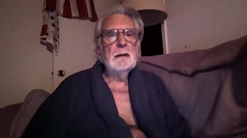 AlphaUniform online show from January 2025 12:31:01 PM