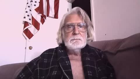 AlphaUniform online show from April 2026 03:35:01 PM