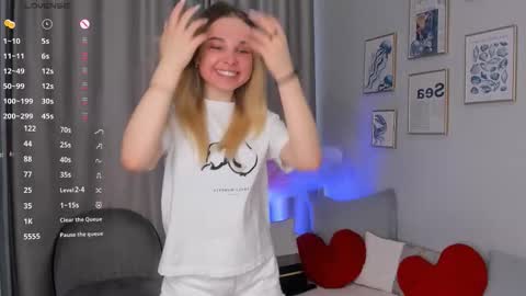 Betty online show from November 2025 07:39:01 AM