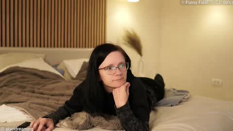 Lucid Dreaming online show from October 2025 07:45:02 PM