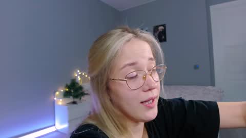 Snapshot of aluntick chatting on December 2024 05:31:02 PM Amelia NEXT STREAM online show from December 2024 05:31:02 PM