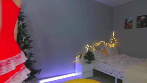 Snapshot of aluntick chatting on December 2024 01:38:02 PM Amelia NEXT STREAM online show from December 2024 01:38:02 PM