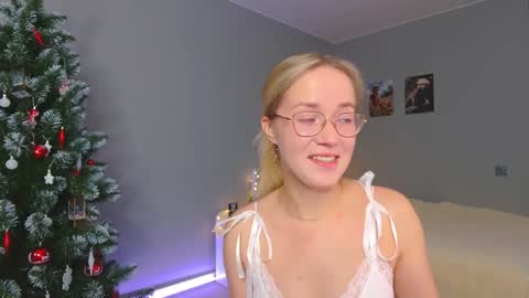 Snapshot of aluntick chatting on January 2025 02:08:01 PM Amelia NEXT STREAM online show from January 2025 02:08:01 PM