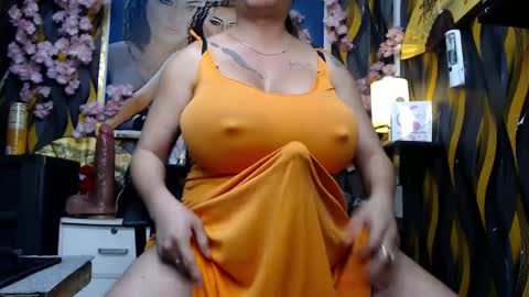 Snapshot of alwayshardcock11inch chatting on December 2024 01:18:02 AM SARAHEYHEYHUGECOCK online show from December 2024 01:18:02 AM