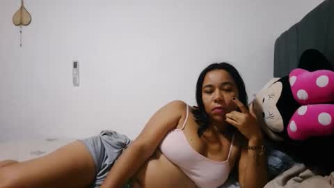 analia online show from November 2025 05:07:01 AM