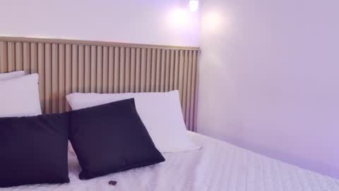 aly_leee online show from March 2026 06:02:02 PM