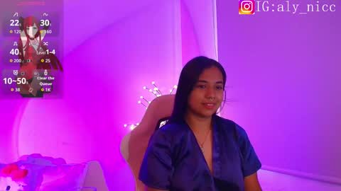 Aly online show from October 2025 07:03:01 PM