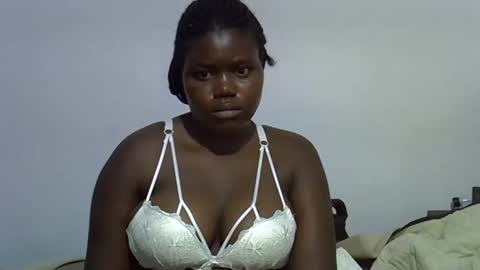 Snapshot of alyabeiby chatting on September 2025 04:06:02 AM alyabeiby online show from September 2025 04:06:02 AM