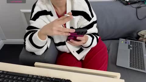 alyarei online show from September 2025 11:48:01 AM