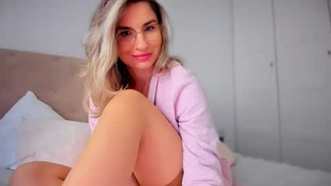 alymiss online show from April 2026 08:12:01 AM