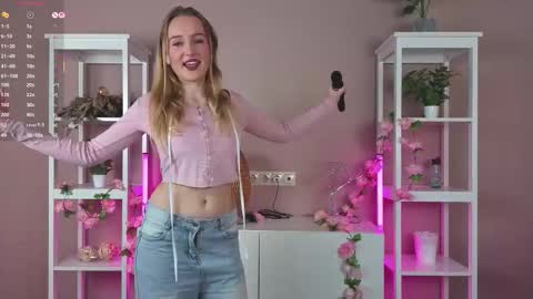 Snapshot of alyshaperkowski chatting on September 2025 06:34:01 PM Vanessa online show from September 2025 06:34:01 PM