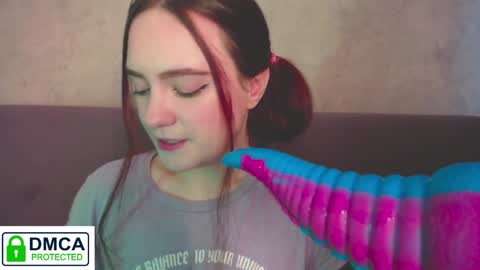 Snapshot of alyssa__scarlet chatting on December 2024 05:02:01 AM Alyssa online show from December 2024 05:02:01 AM