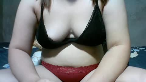 Snapshot of alyssa_hope chatting on February 2025 06:33:02 AM alyssa_hope online show from February 2025 06:33:02 AM