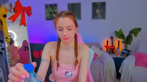 Snapshot of alyssa_smitt chatting on January 2025 10:29:02 AM alyssa_smitt online show from January 2025 10:29:02 AM