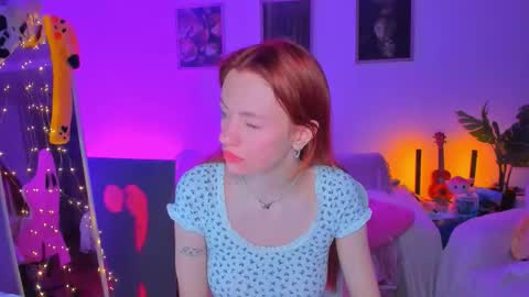 Snapshot of alyssa_smitt chatting on September 2025 11:59:02 PM alyssa_smitt online show from September 2025 11:59:02 PM
