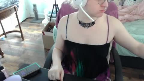 alyxiabewbs online show from April 2026 07:16:02 PM