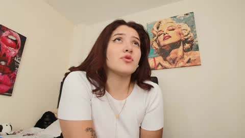 Snapshot of amabella_w chatting on January 2025 07:58:02 PM Isabella online show from January 2025 07:58:02 PM