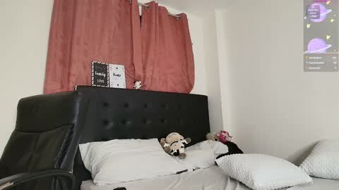 Snapshot of amabella_w chatting on January 2025 11:00:01 PM Isabella online show from January 2025 11:00:01 PM