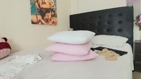 Snapshot of amabella_w chatting on February 2025 11:00:02 PM Isabella online show from February 2025 11:00:02 PM