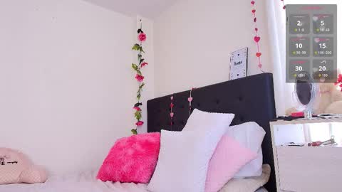 Snapshot of amabella_w chatting on September 2025 07:03:02 PM Isabella online show from September 2025 07:03:02 PM