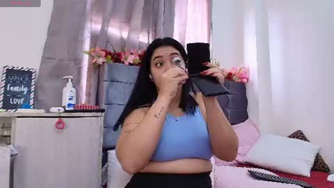 Snapshot of amabella_w chatting on July 2026 07:43:01 PM Isabella online show from July 2026 07:43:01 PM
