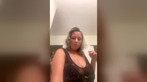 amadomindy online show from June 2026 11:25:01 PM
