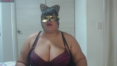 amaia_char online show from April 2026 12:01:01 PM