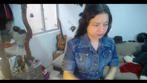 Snapshot of amaia_t chatting on June 2026 01:06:02 PM Amaia online show from June 2026 01:06:02 PM