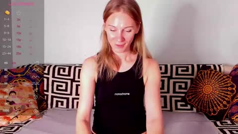 Snapshot of amalia_mio chatting on October 2025 08:13:01 AM Amalia online show from October 2025 08:13:01 AM