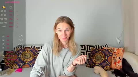 Snapshot of amalia_mio chatting on November 2025 07:52:02 AM Amalia online show from November 2025 07:52:02 AM