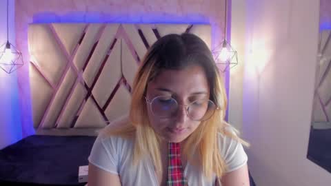 Snapshot of amalia_rosse_ chatting on January 2025 02:57:01 AM Amalia Im Back See you soon this January 7 at 10 pm Colombia time online show from January 2025 02:57:01 AM