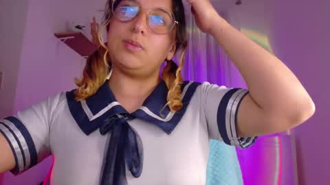 Snapshot of amalia_rosse_ chatting on October 2025 02:44:01 AM Amalia Im Back See you soon this January 7 at 10 pm Colombia time online show from October 2025 02:44:01 AM