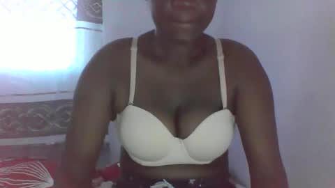 Snapshot of amanda1523 chatting on October 2025 03:40:02 AM Lin online show from October 2025 03:40:02 AM